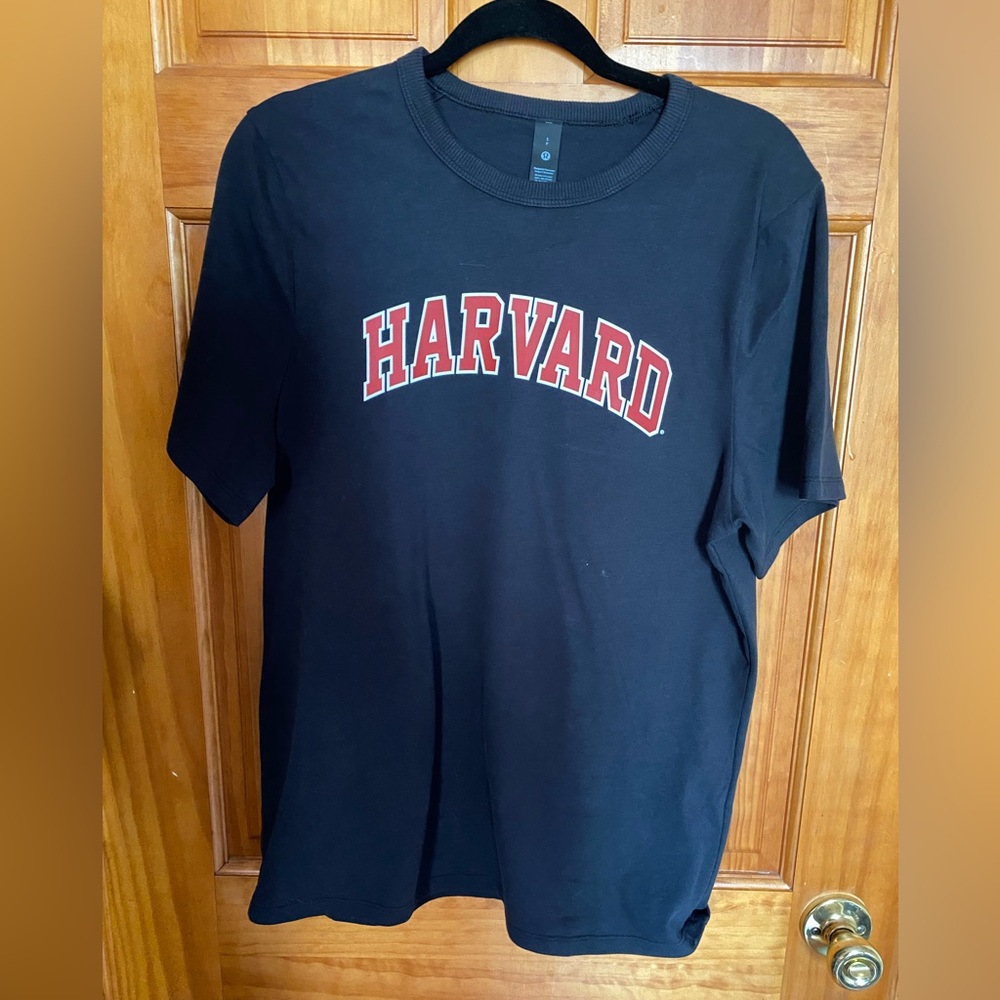 NWOT Lululemon Harvard T-Shirt